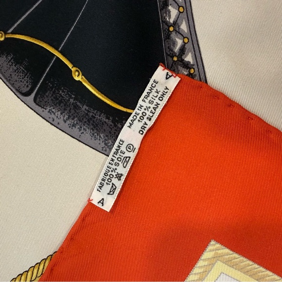 Hermès Paris Carriage Print Silk Scarf - Picture 5 of 12